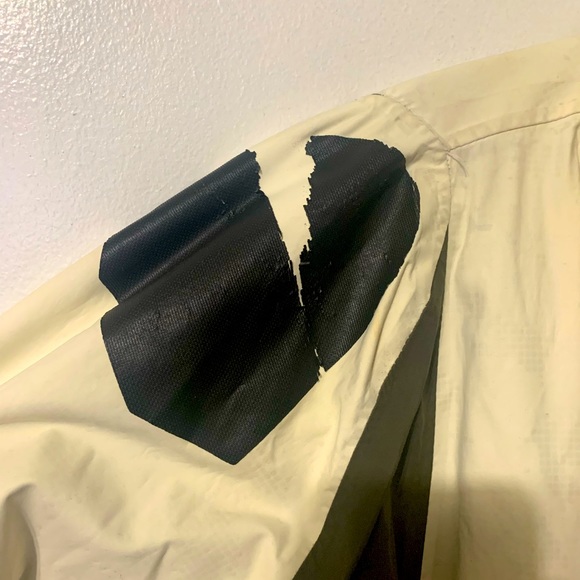 Mens HELLY HANSEN Vintage Beige HELLY TECH Hiking Windbreaker Jacket SIZE Large - Picture 6 of 8